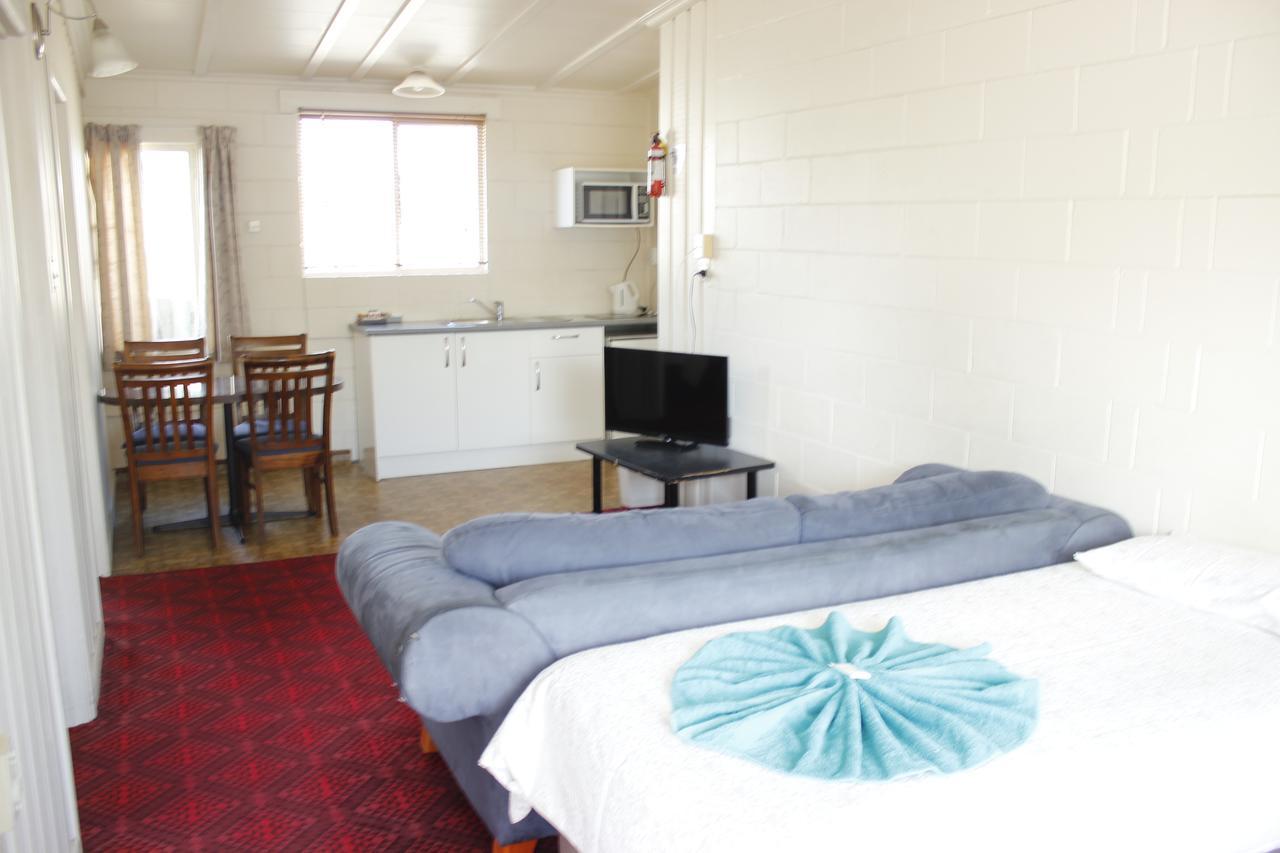 Ranui Motel Опотики Екстериор снимка