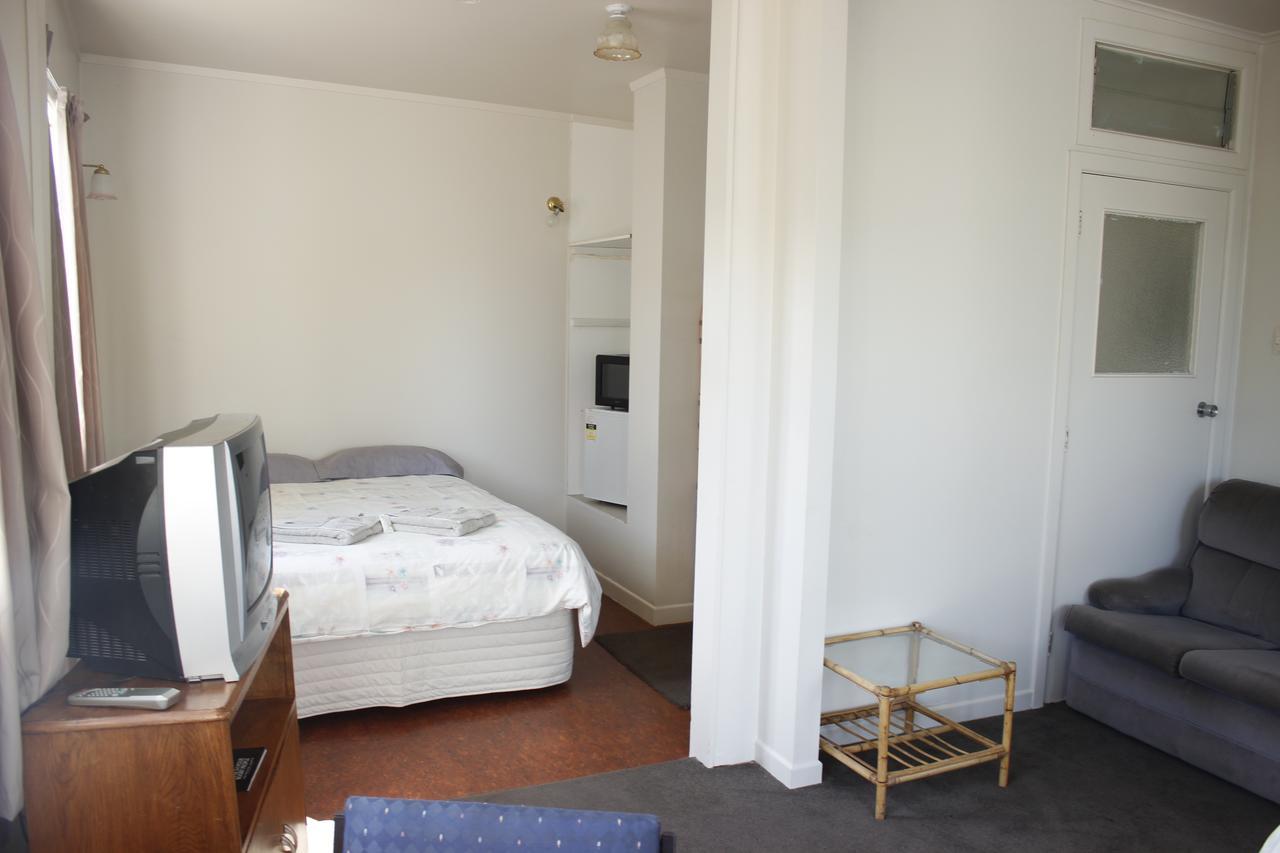 Ranui Motel Опотики Екстериор снимка