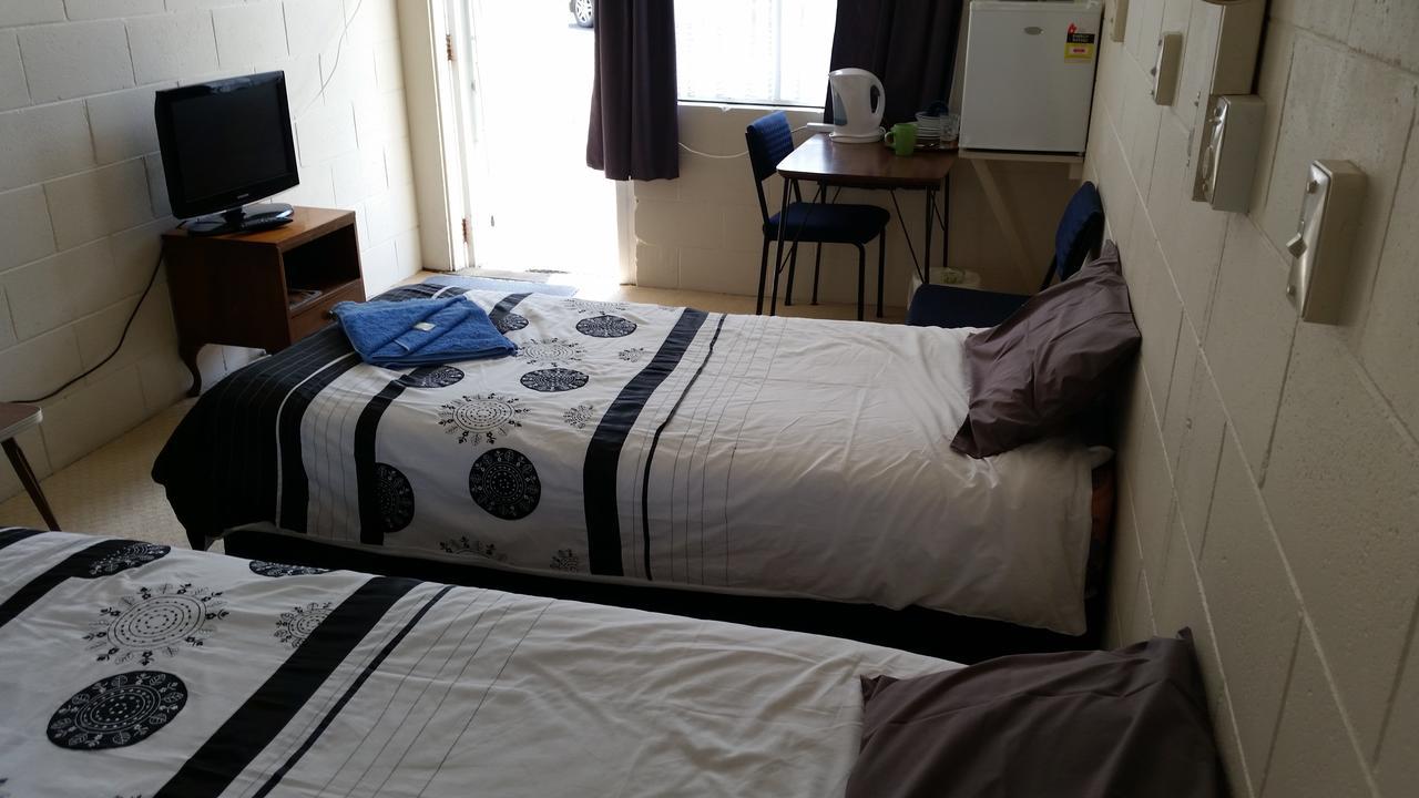 Ranui Motel Опотики Екстериор снимка