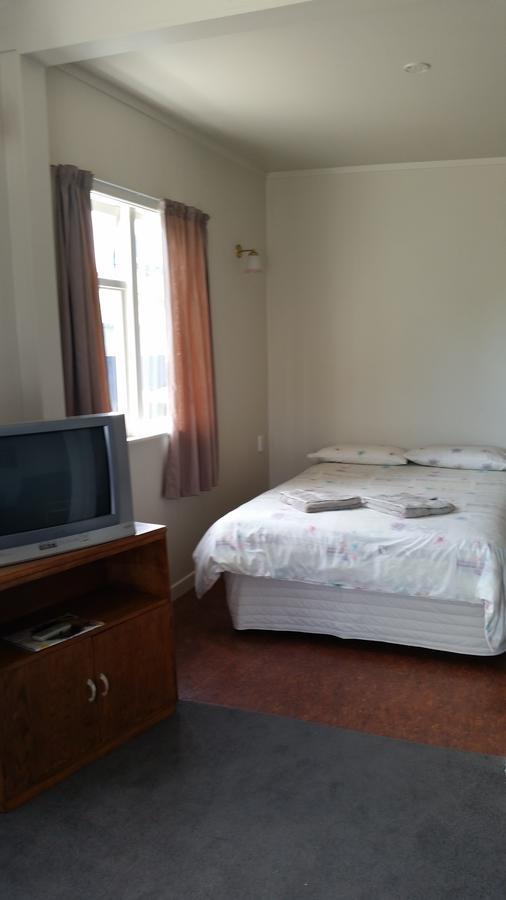 Ranui Motel Опотики Екстериор снимка